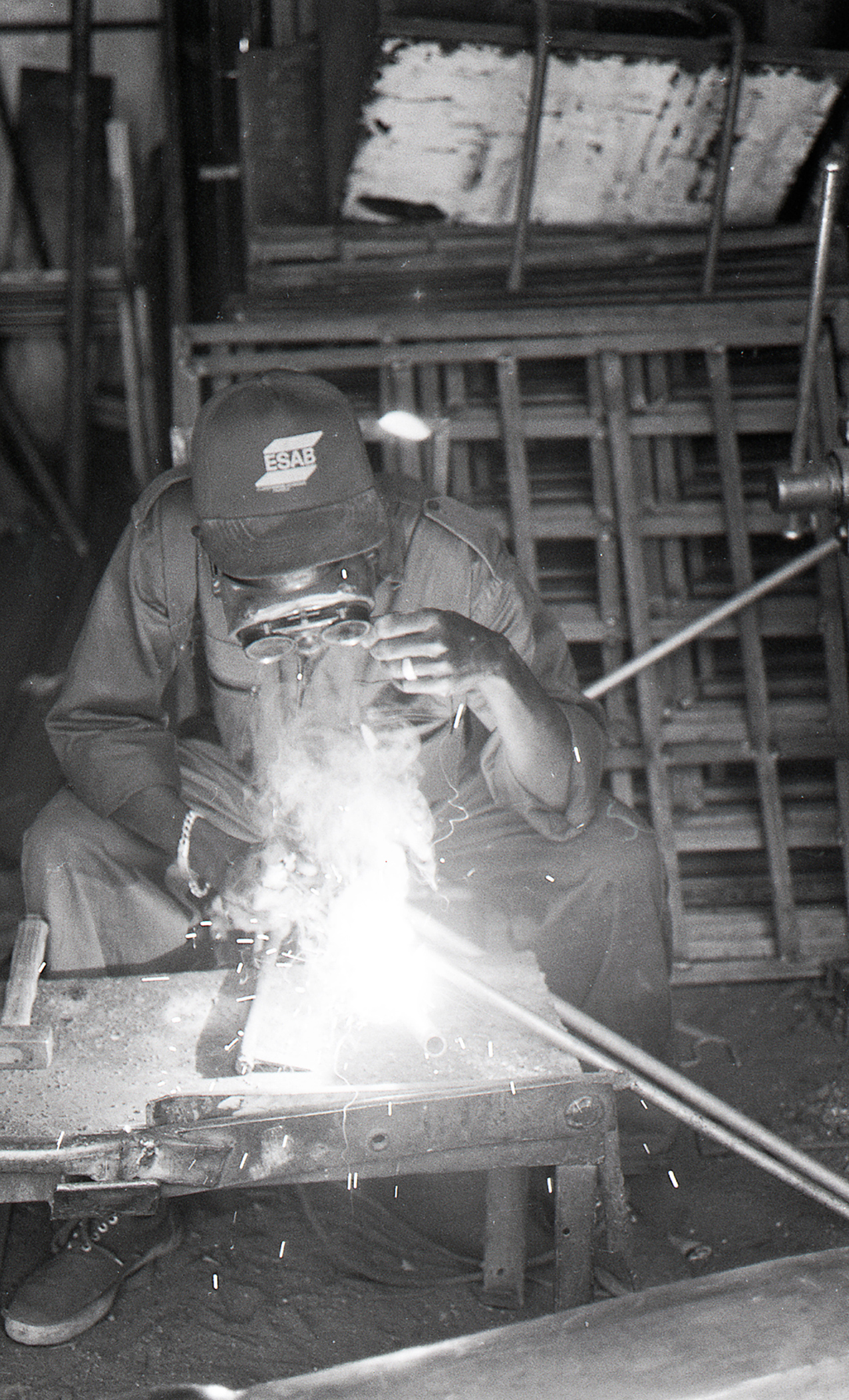 Y'A T-IL UNE VIE APRÈS LE DESIGN ? Atelier Modou Seck Artisan : ... 1993