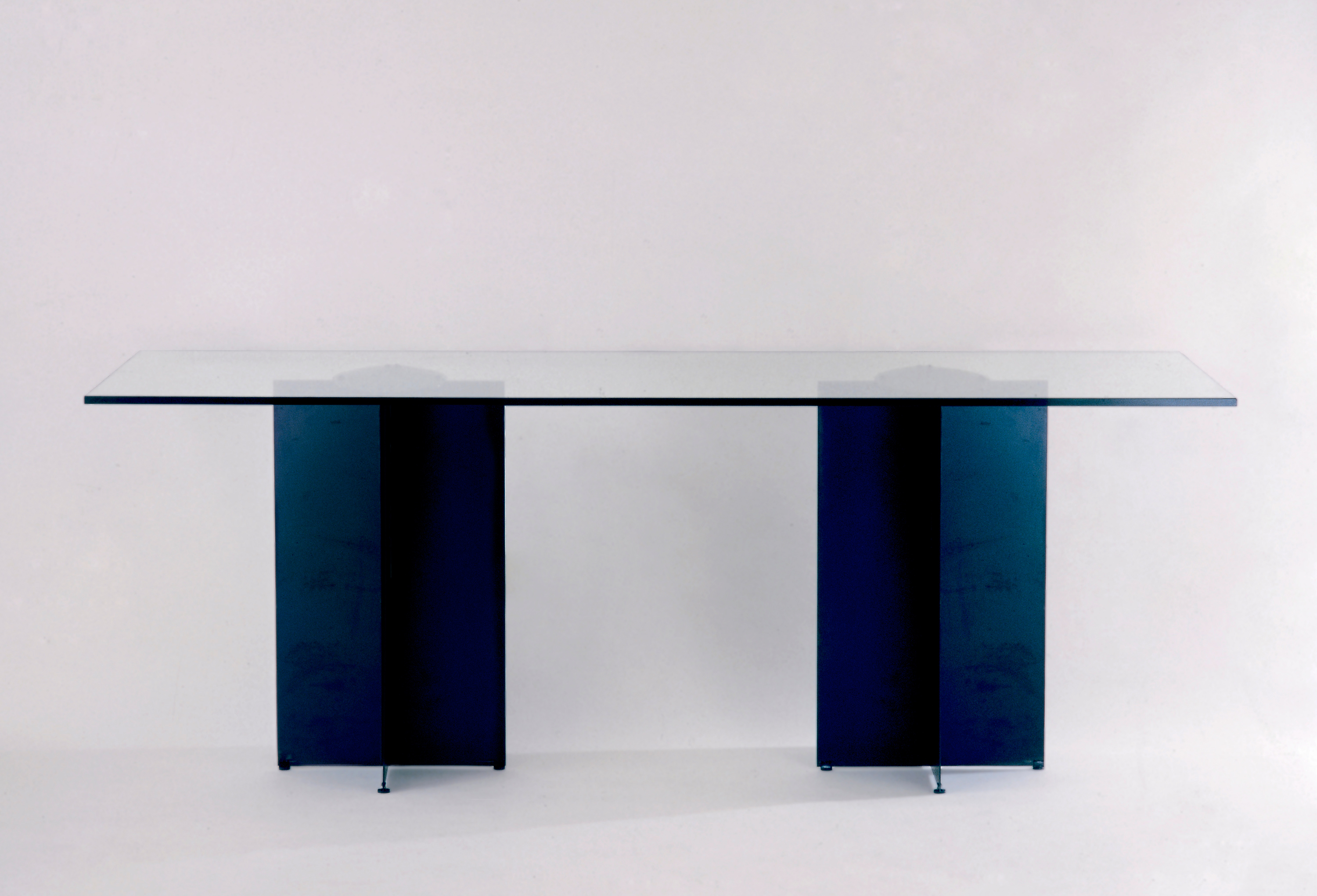 X Table  Métal bronzé et... 1987